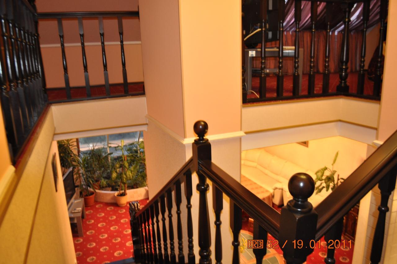 乌玉特豪华酒店 克拉斯诺达尔 外观 照片
